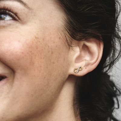 Pandora 268820C01 Ohrstecker Ohrringe Damen Funkelnde Unendlichkeit Vergoldet