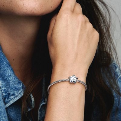 Pandora 792974C01 Charm Damen Auffälliges Funkelndes Stern Blau Silber