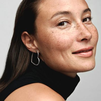 Pandora 297822 Ohrringe Creolen Damen Asymmetric Hearts of Love Sterling-Silber