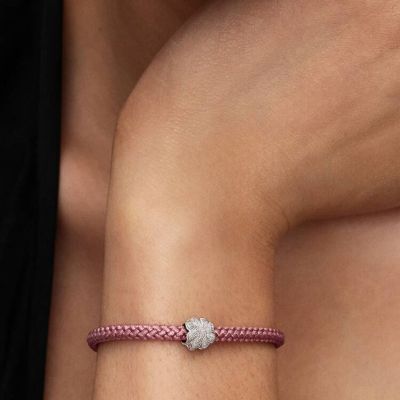 Pandora Mini-Charm Kleeblatt Strukturiert Sterling-Silber 794047C00